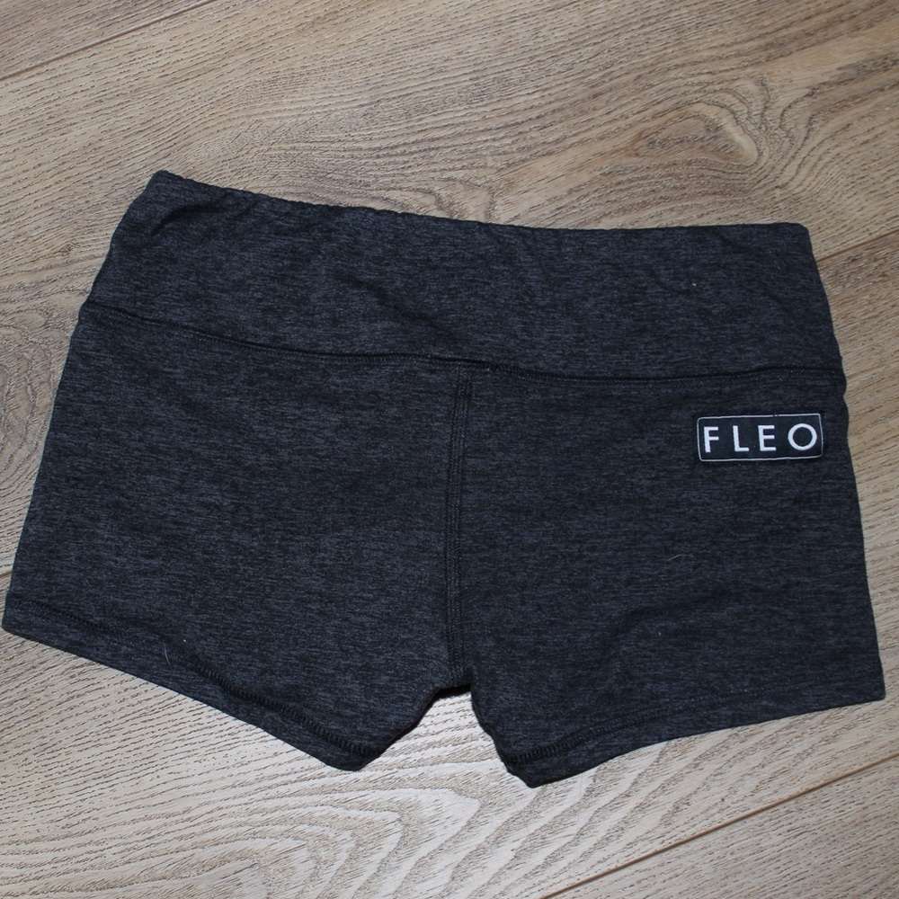 Fleo Shorts
